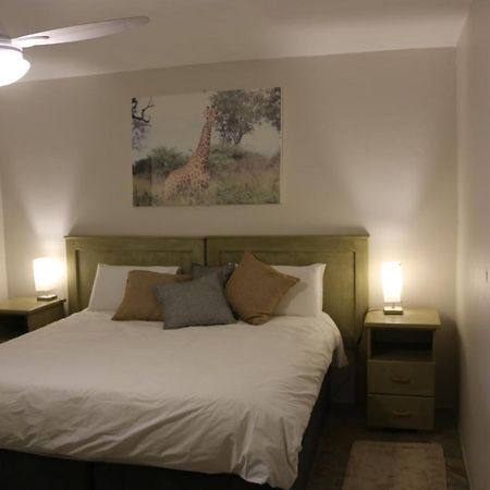 Livivane Guest House Simunye Экстерьер фото