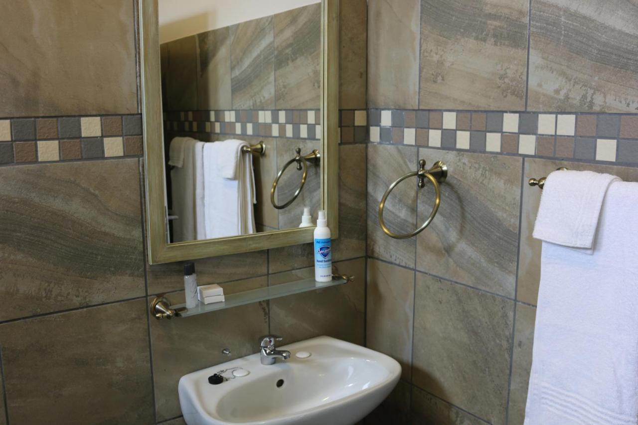 Livivane Guest House Simunye Экстерьер фото